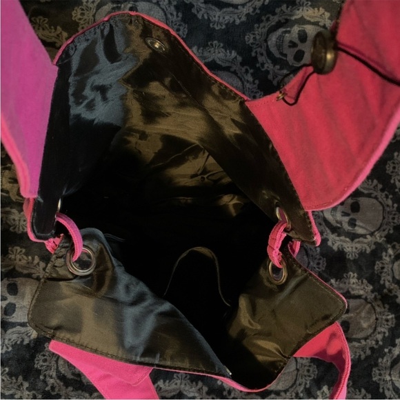 Ed Hardy Bag - Picture 4 of 4